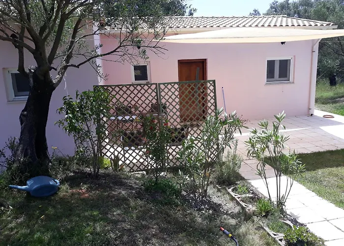 Holiday Home Matthaeus Am Corfutrail, Ferienoase Im Olivenhain 3 Km Zum Meer