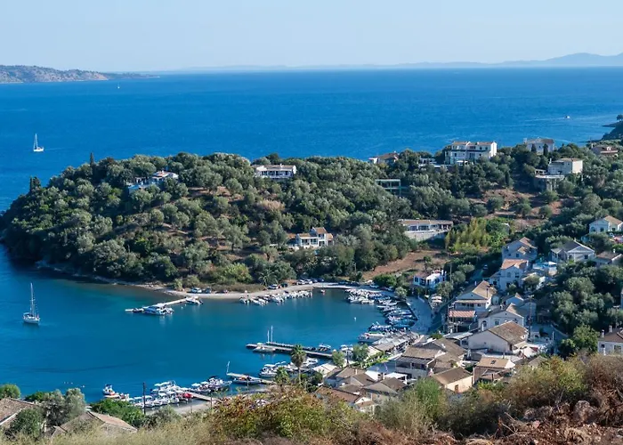 Paola House Agios Stefanos